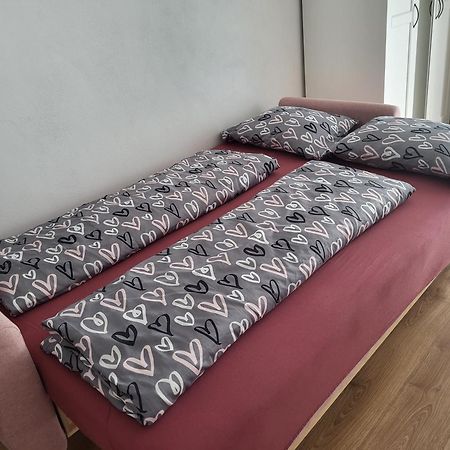 Apartment Near The Ondrej Nepela Winter Stadium 布拉迪斯拉发 外观 照片