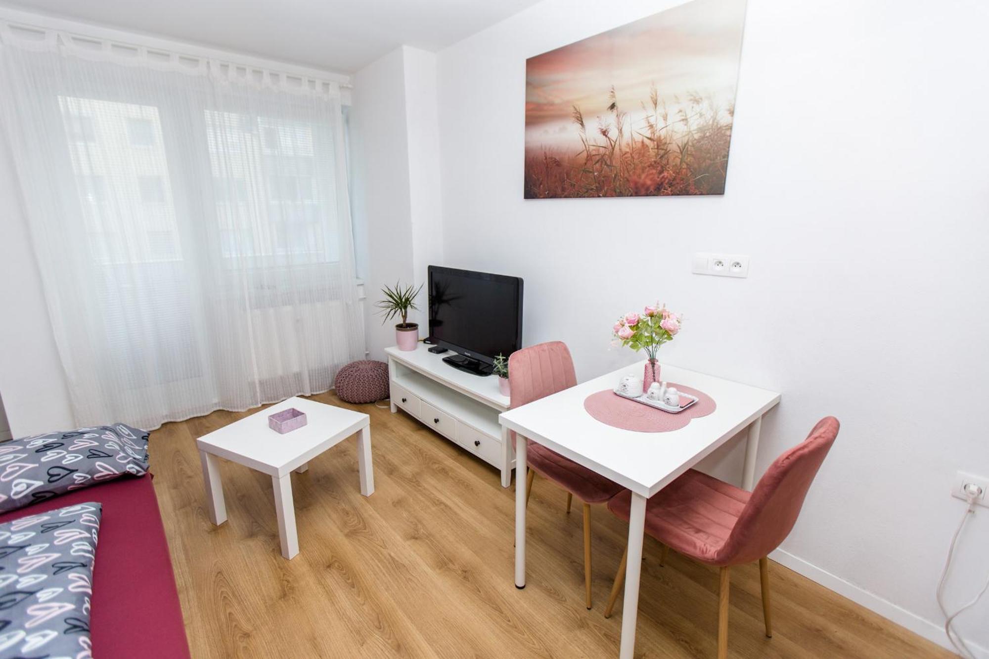 Apartment Near The Ondrej Nepela Winter Stadium 布拉迪斯拉发 外观 照片